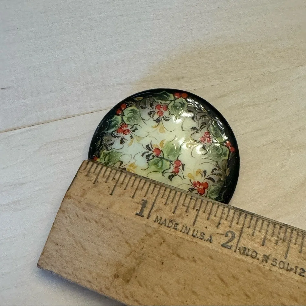Vintage Russia Hand Painted Signed Black Lacquer Floral Round Brooch Pin